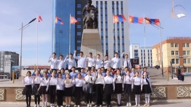 Тәтті сатып алатын ақшамызды Қазақстанға жібереміз - Моңғолиялық оқушылар