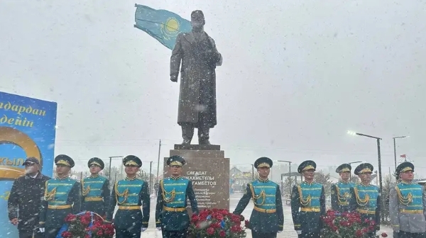 Сағадат Нұрмағамбетовтің 100 жылдына орай ескерткіш пен арнайы алаң ашылды